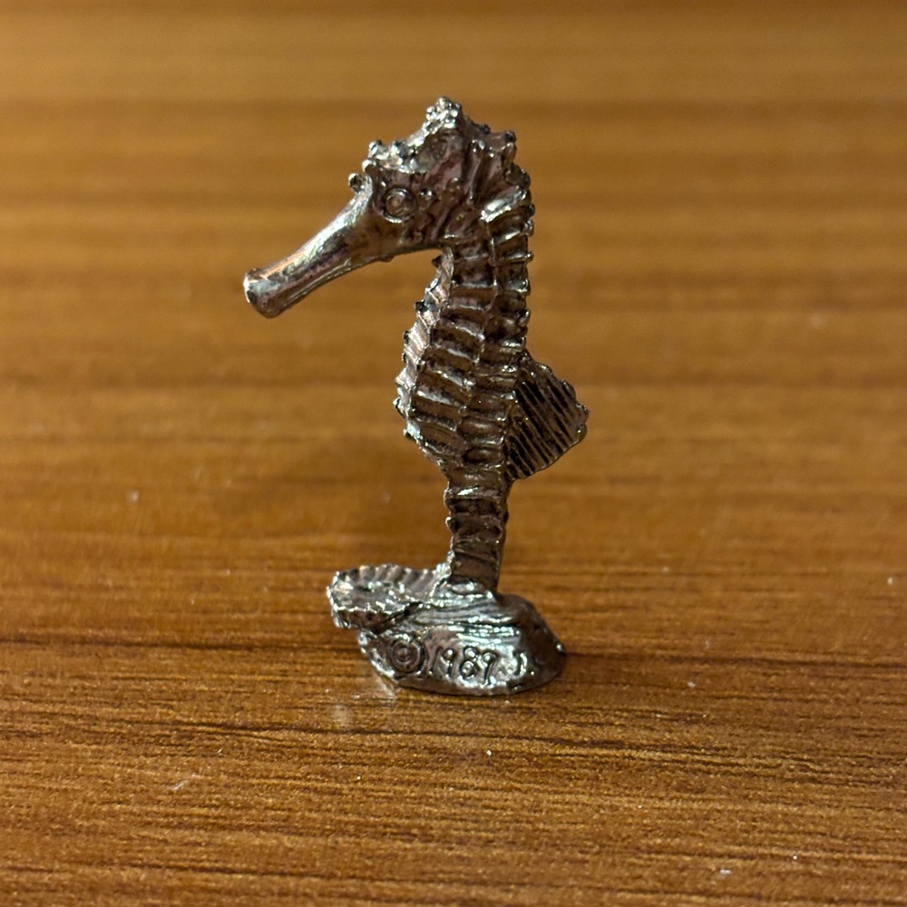 Seahorse 1.5 Inch Vintage Pewter Figurine
